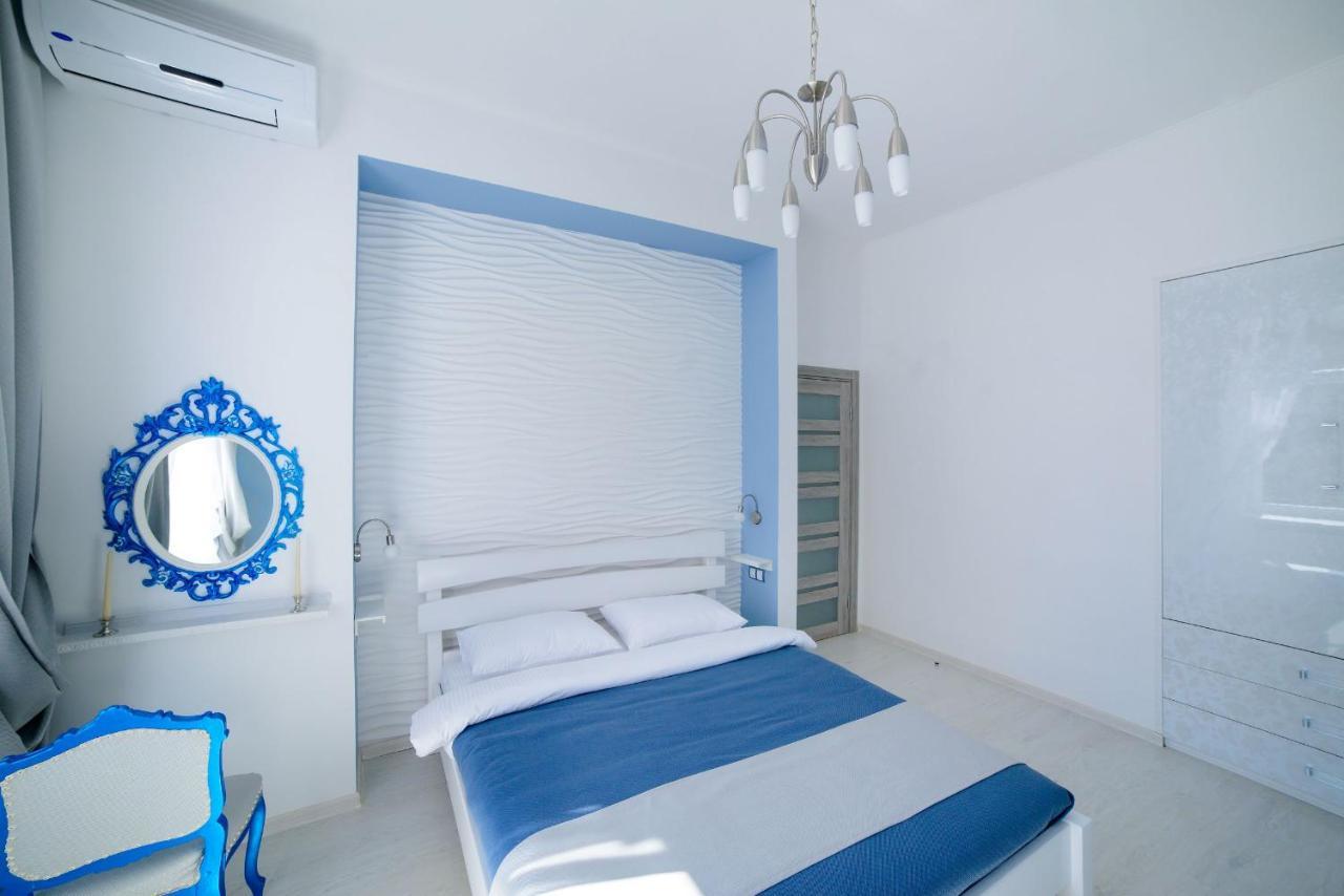 Modern Apartment In Old City Center 利沃夫 外观 照片